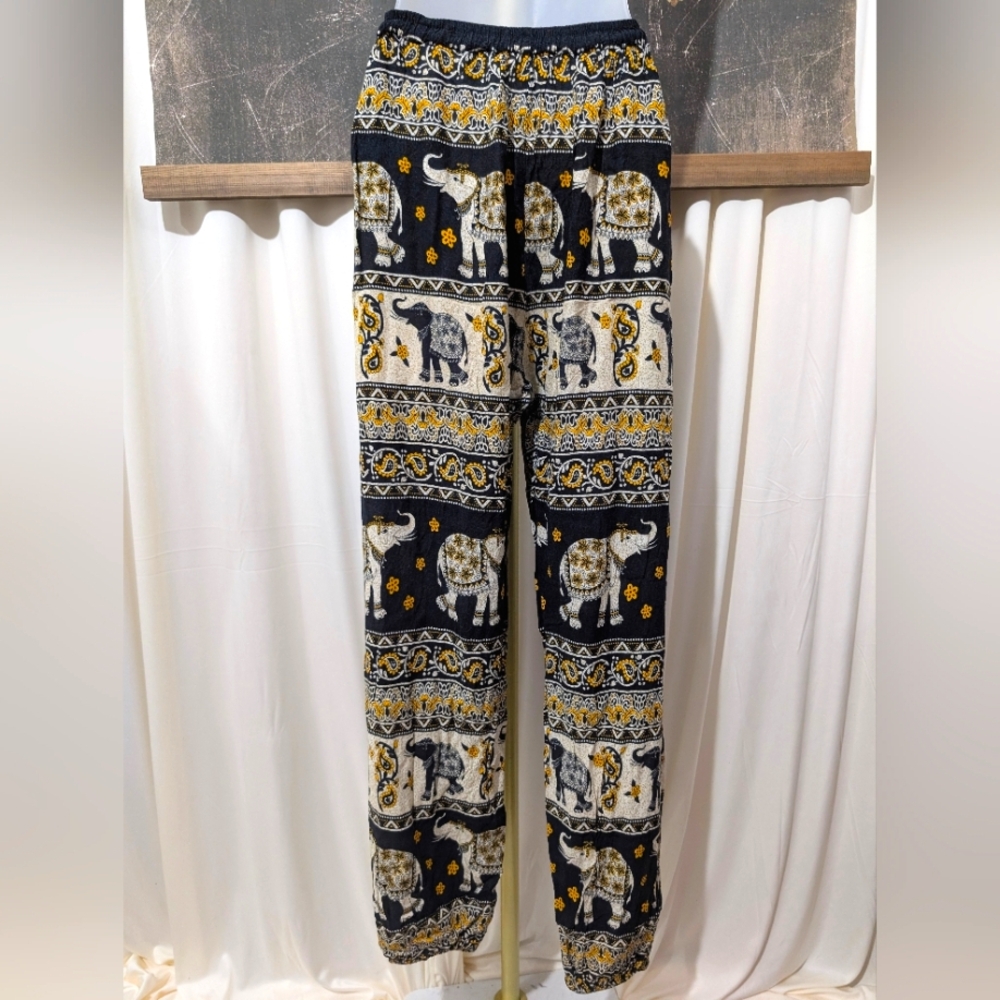 Earthbound Trading Co. elephant pants Size Large - Picture 8 of 10